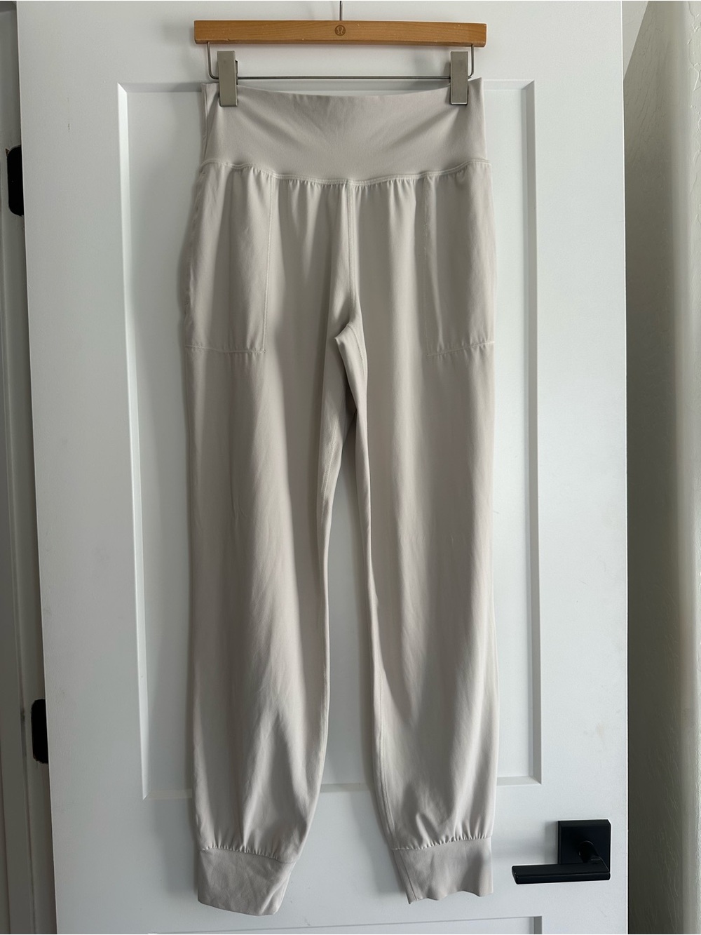 Athleta Salutation Jogger Mt